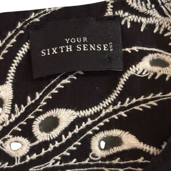 Your Sixth Sense Black Blouse White Floral Embroidery Cut Out Details Eur 40 - Picture 3 of 9